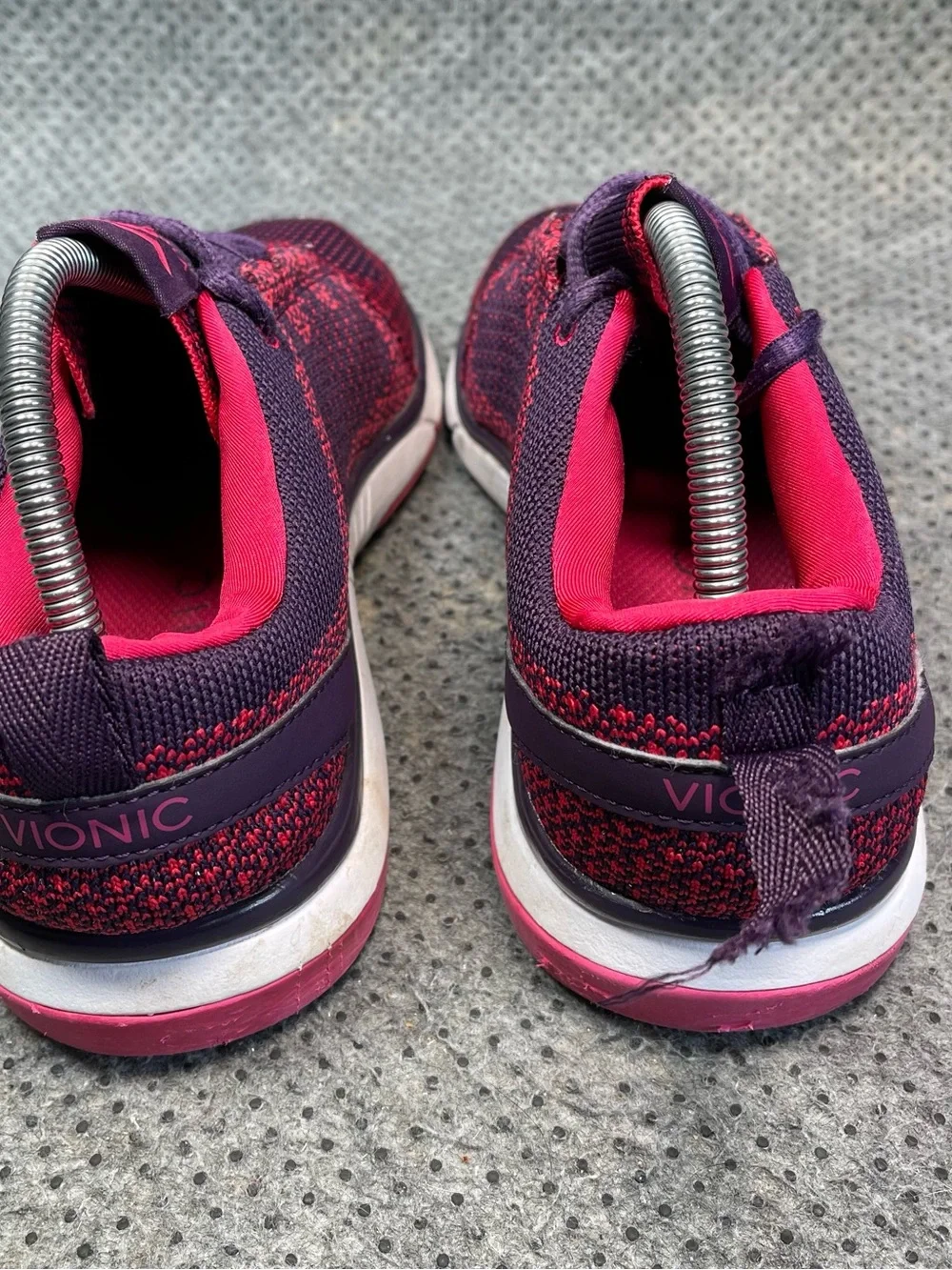 Vionic Sierra Knit Athletic Shoes Size 9 Men’s